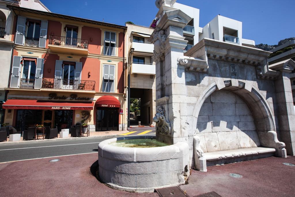 Paris Rome Hotel Menton Exterior photo
